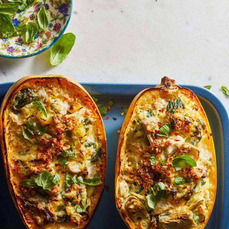 Cheesy Spinach and Artichoke Spaghetti Squash Casserole