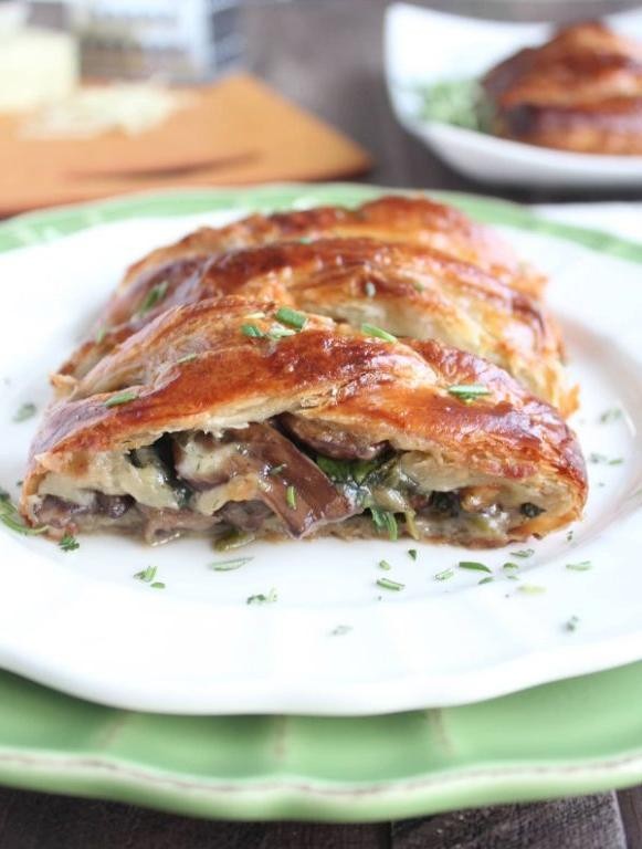 Cheesy Spinach and Mushroom Jamaican Patty
