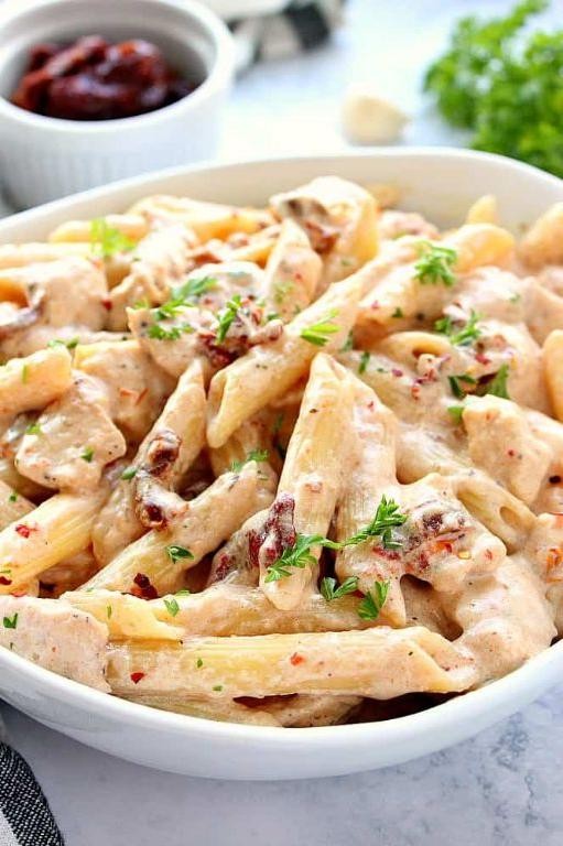 Chicken and Sun-Dried Tomato Alfredo