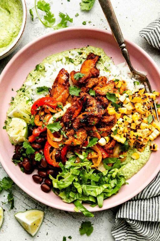 Chilis Fajitas with Avocado Crema