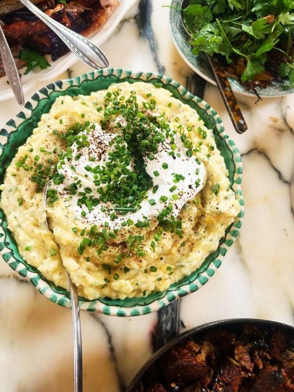 Chive and Sour Cream Mashed Potatoes
