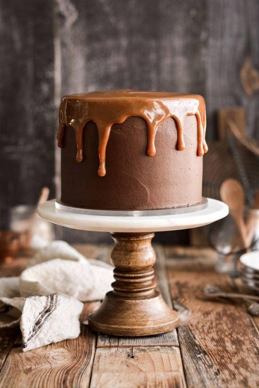 Chocolate Caramel Drip Cake