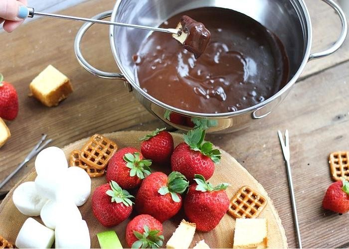 Chocolate Caramel Fondue