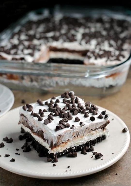 Chocolate Lush Dessert with Oreo Crust