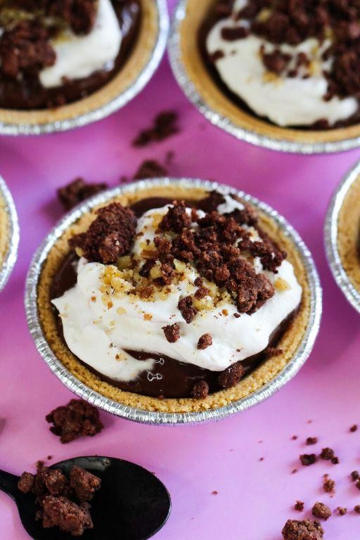 Chocolate Mousse Mini Graham Cracker Pies