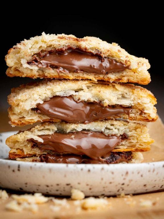 Chocolate-filled pie crust pockets