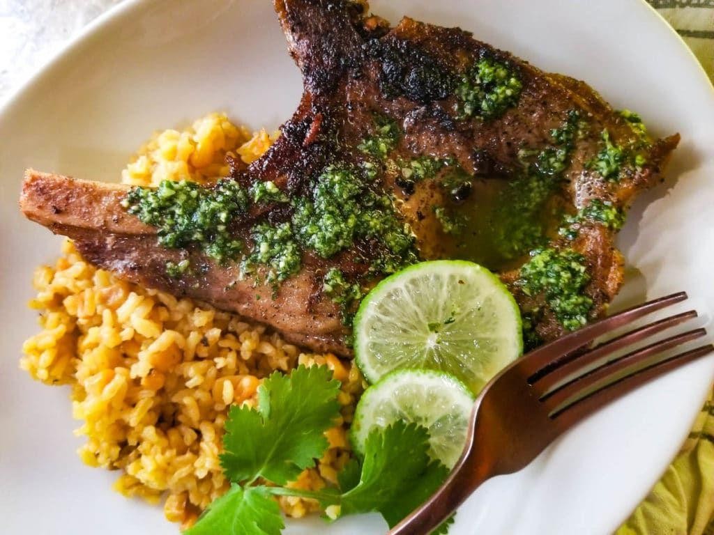 Chuletas con Salsa de Cilantro (Pork Chops with Cilantro Sauce)