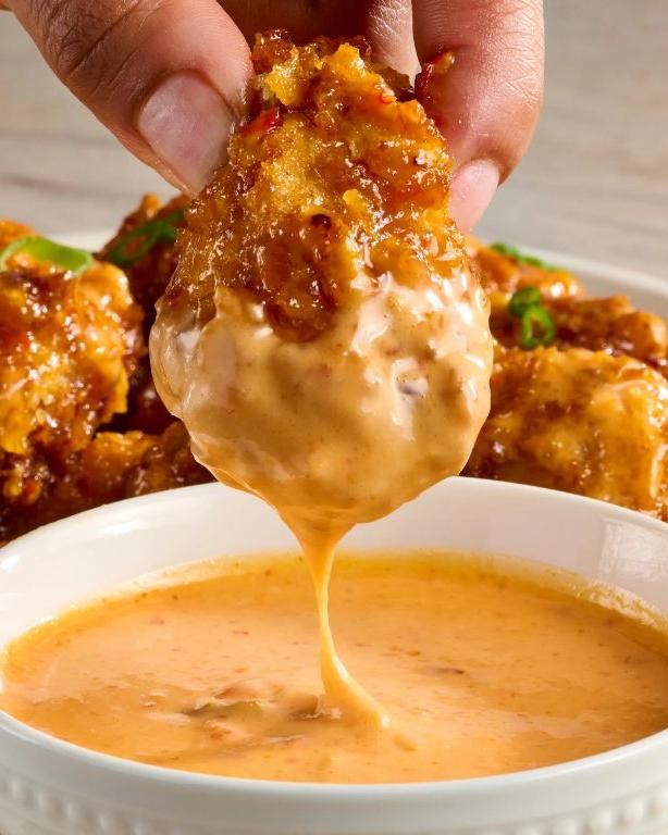 Classic Bang Bang Chicken with Creamy Sauce