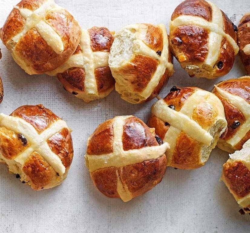 Classic Hot Cross Buns