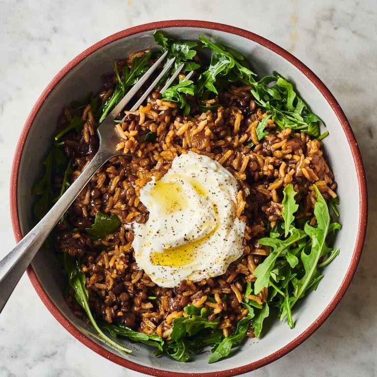 Classic Lebanese Mujadara with Caramelized Onions