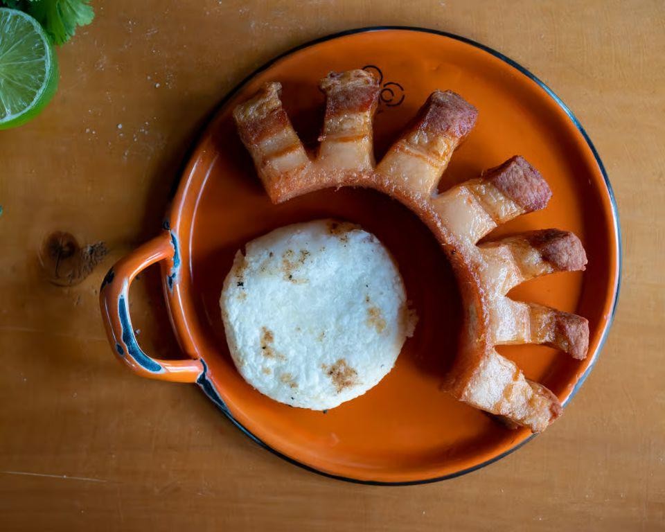 Colombian Chicharrón con Arepa