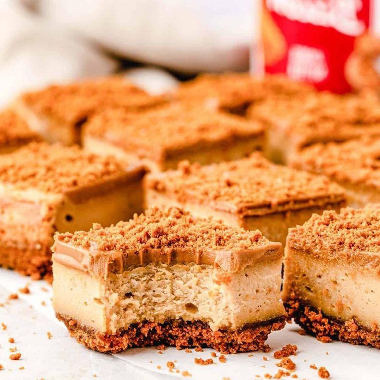 Cookie Butter Cheesecake Bars