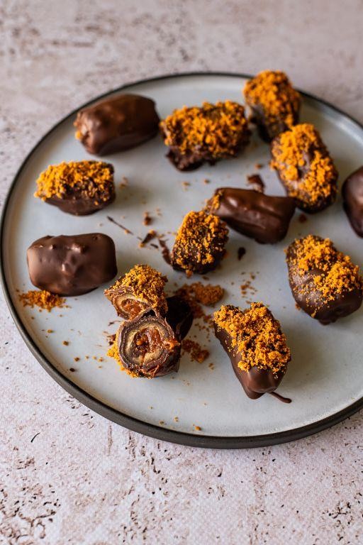 Cookie Butter Stuffed Dates