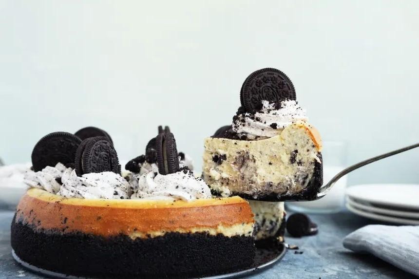 Copycat Cheesecake Factory Oreo Cheesecake