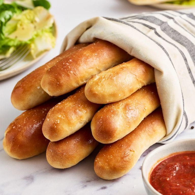 Copycat Olive Garden Breadsticks