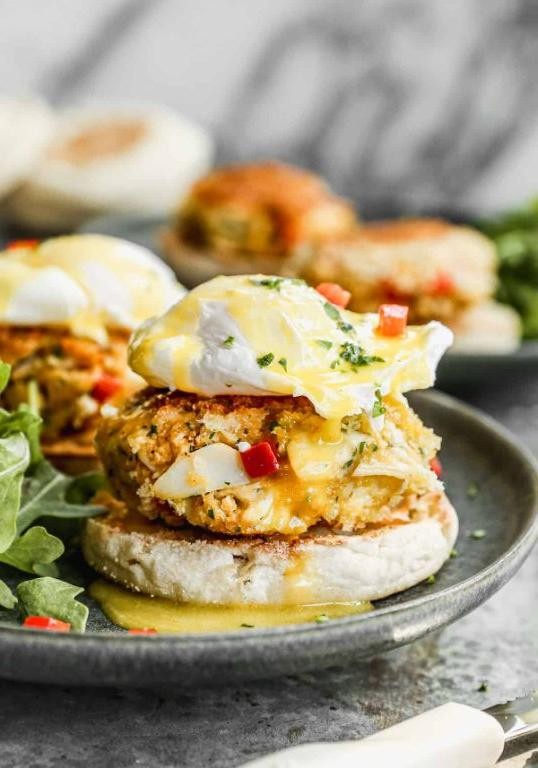 Crab Cake Benedict with Hollandaise Grits