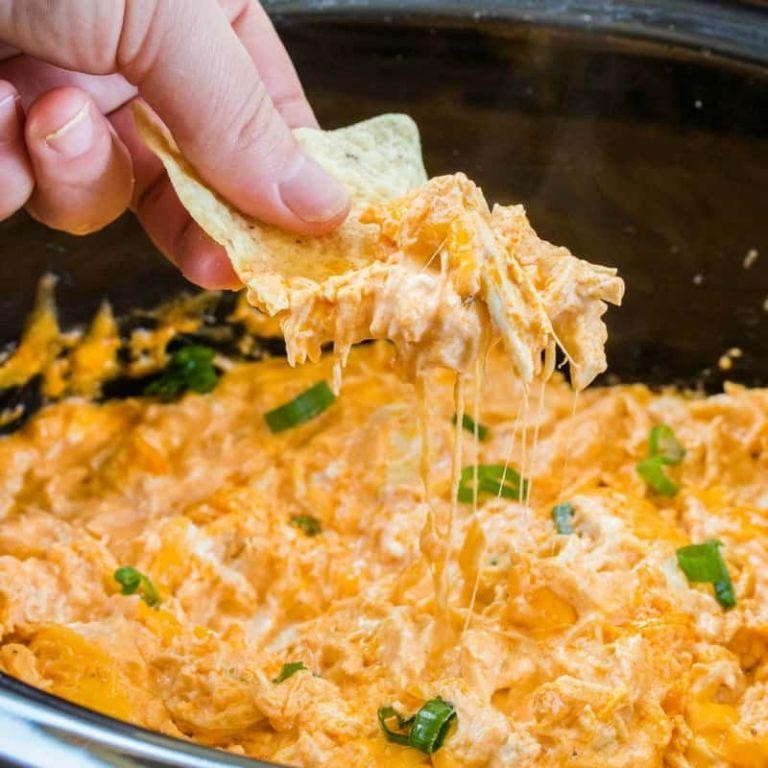 Creamy Crockpot Buffalo Chicken Dip