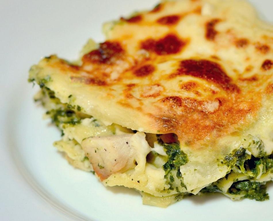 Creamy Crockpot Chicken and Spinach Lasagna