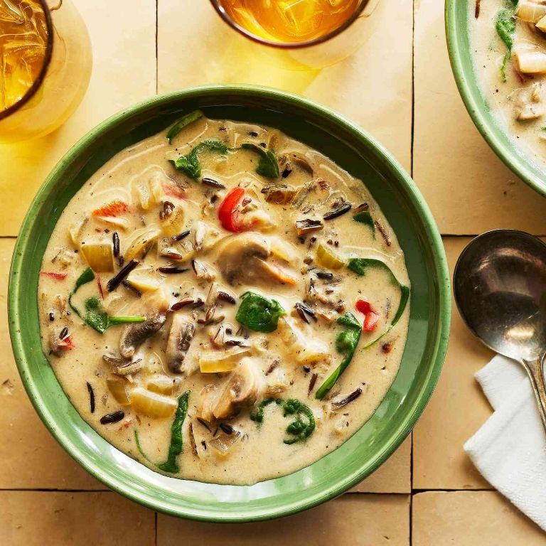Creamy Mushroom and Spinach Soup