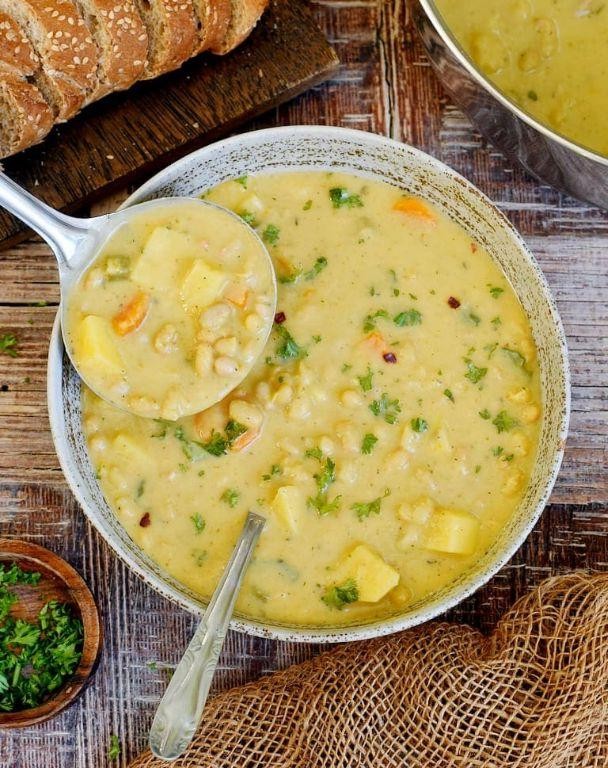 Creamy Vegan White Bean and Potato Chowder