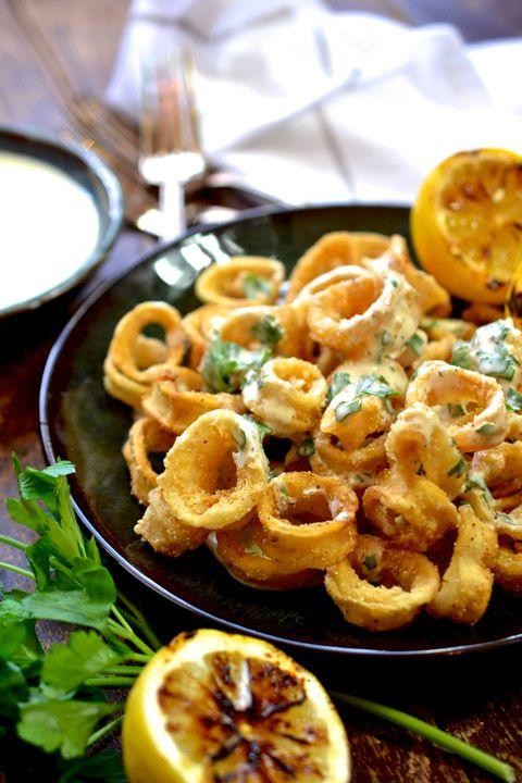 Crispy Fried Calamari with Lemon Aioli