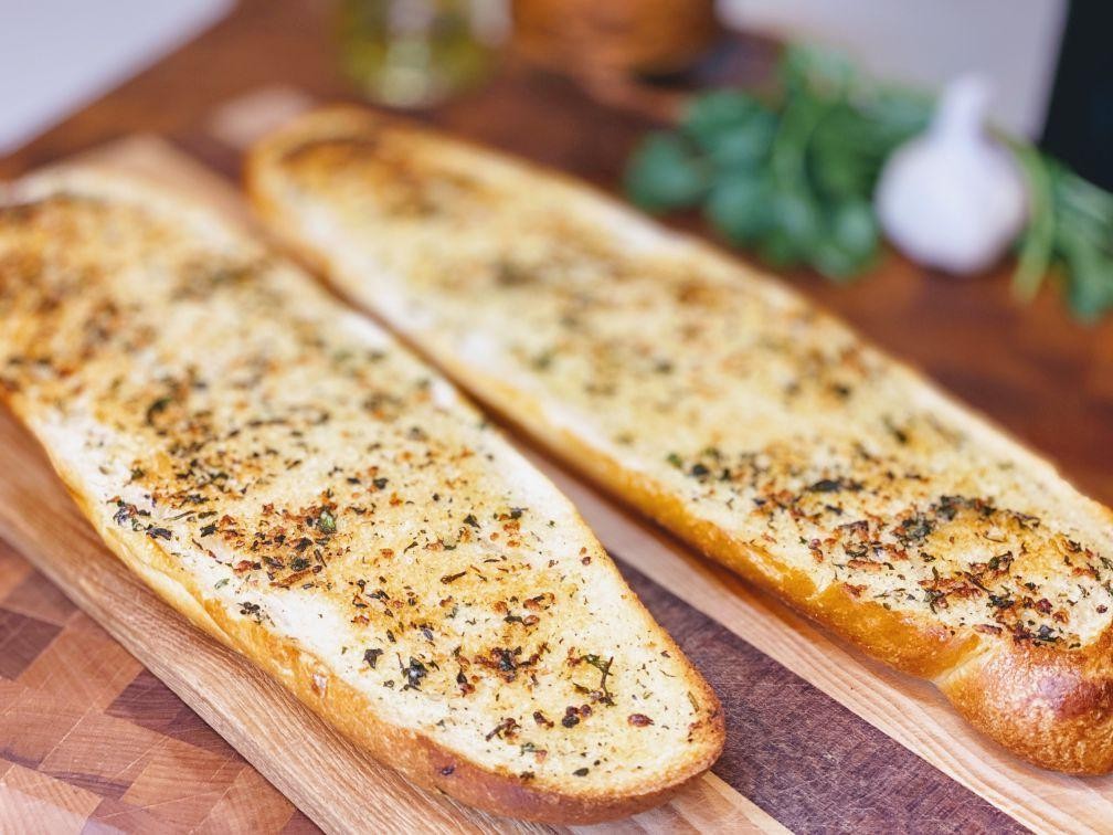 Crispy Wood-Fired Garlic Bread with Herbs