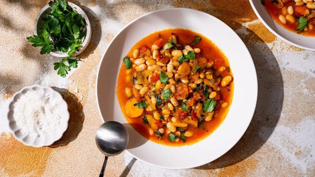 Cypriot Fasolada (White Bean Soup)