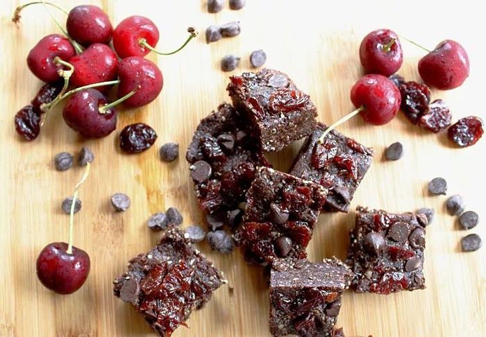 Dark Chocolate Cherry Power Bars