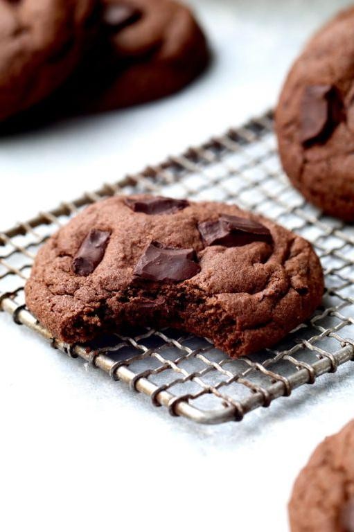 Dark Chocolate Chunk Cookies