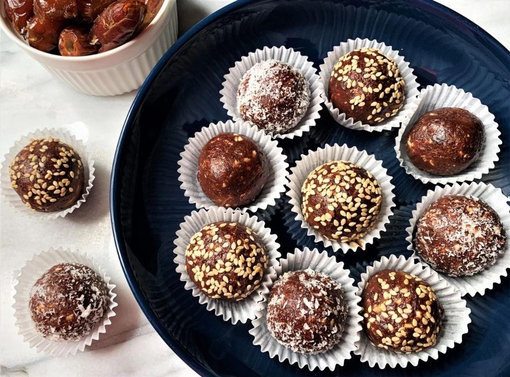Date and Tahini Energy Booster