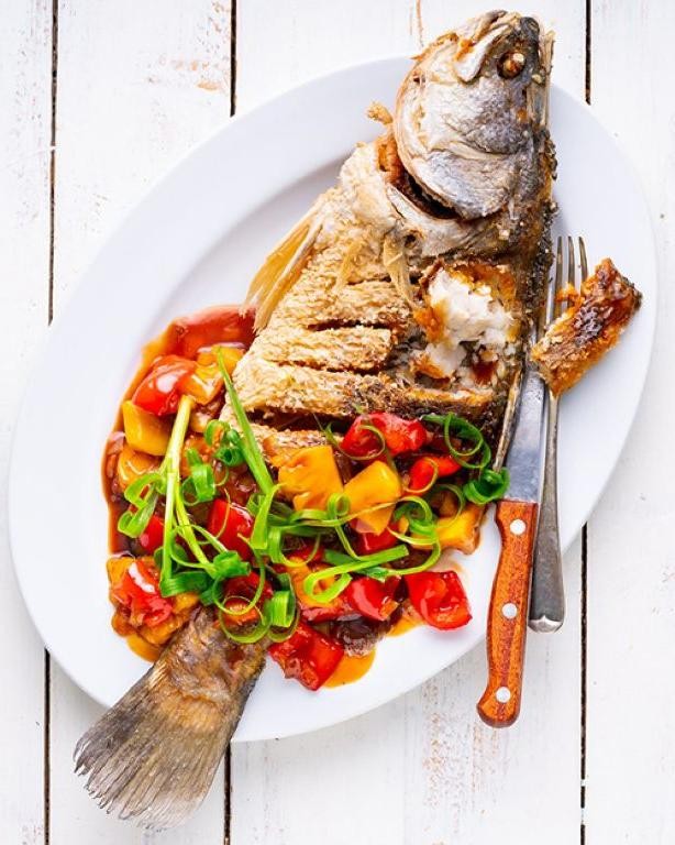 Deep-Fried Snakehead Fish with Sweet and Sour Sauce