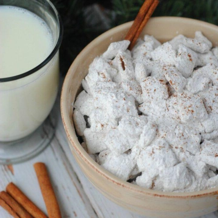 Eggnog Puppy Chow