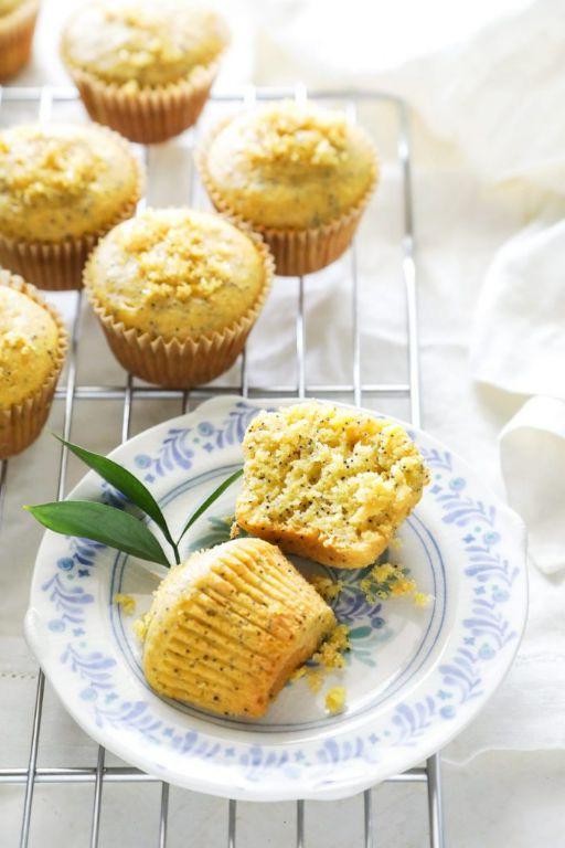 Einkorn Flour Lemon Poppy Seed Cake