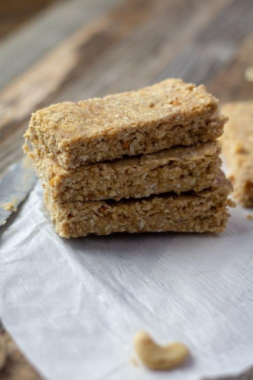 Flaxseed and Peanut Butter Protein Bars