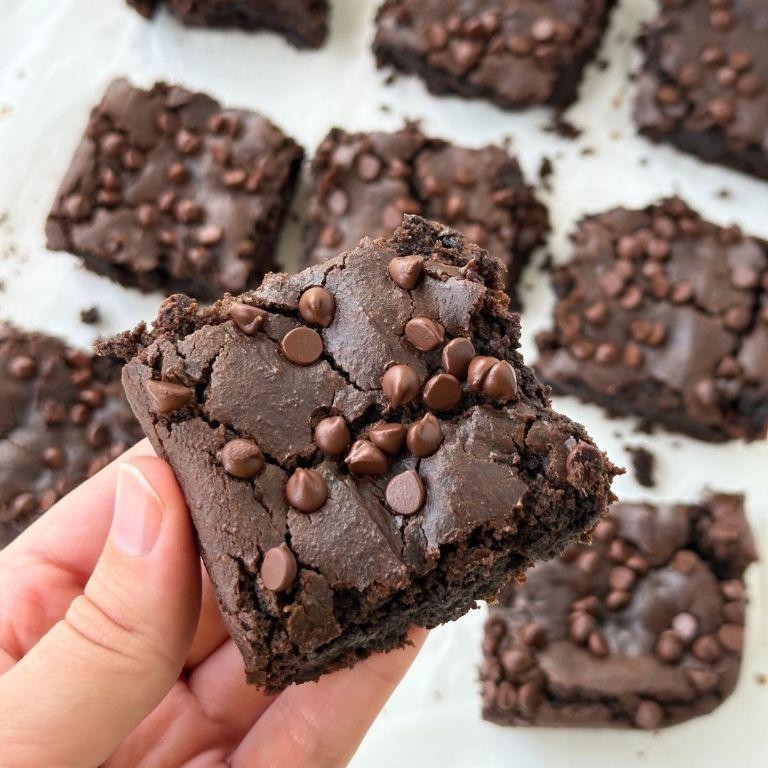 Flourless Chocolate Chickpea Brownies
