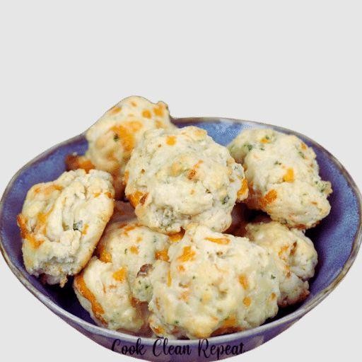 Fluffy Southern-Style Ruby Tuesday Biscuits
