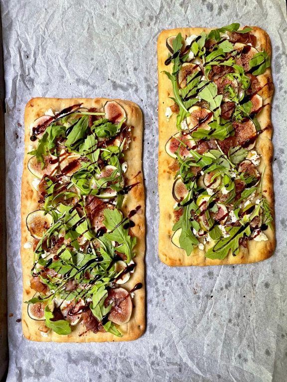 Fresh Fig and Goat Cheese Flatbread