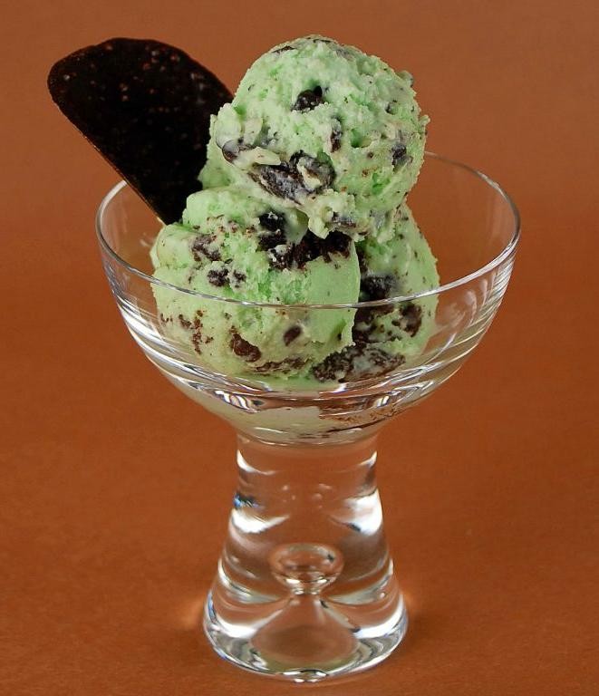 Fresh Mint Brownie Chunk Ice Cream