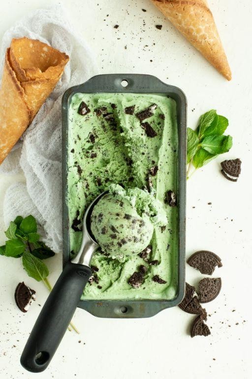 Fresh Mint Oreo Ice Cream