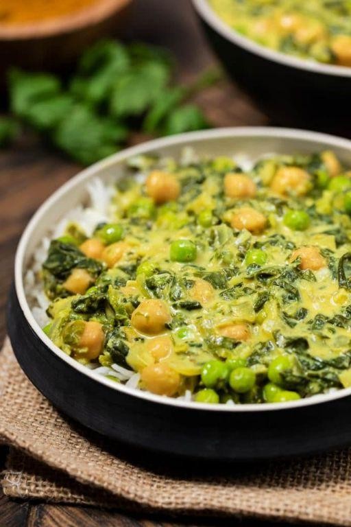 Fresh Pea and Spinach Curry