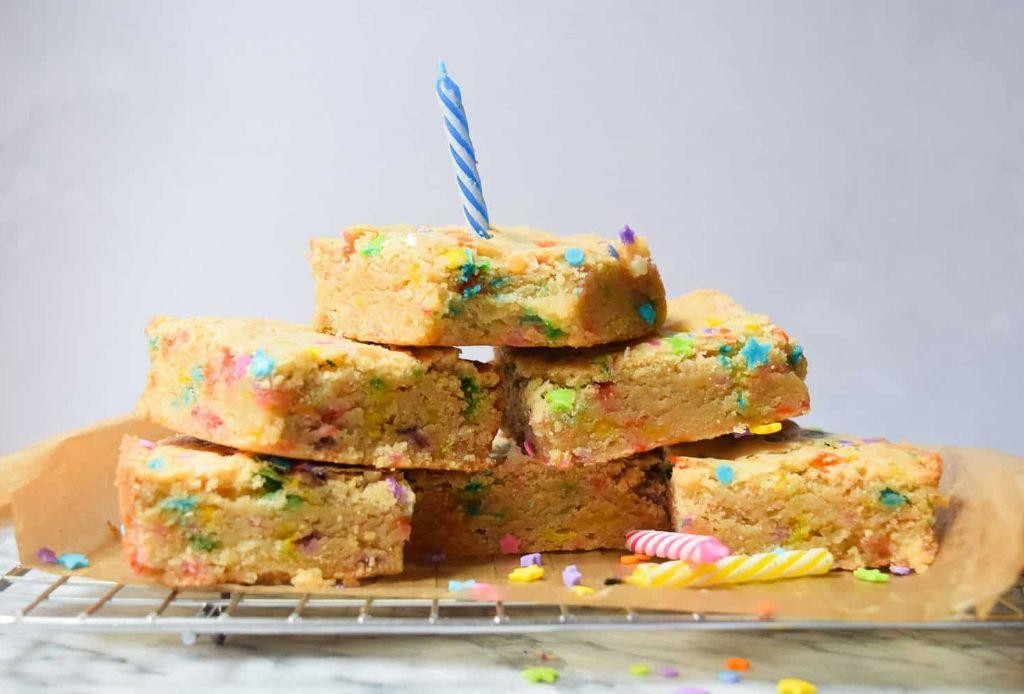 Funfetti Birthday Cake Blondies