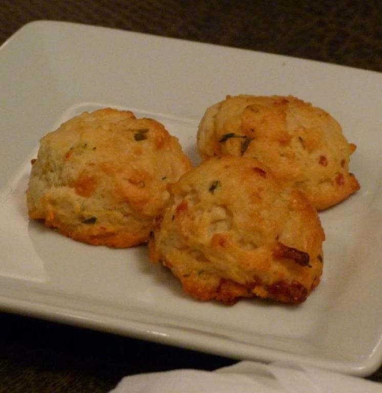 Garlic and Herb Ruby Tuesday Biscuits