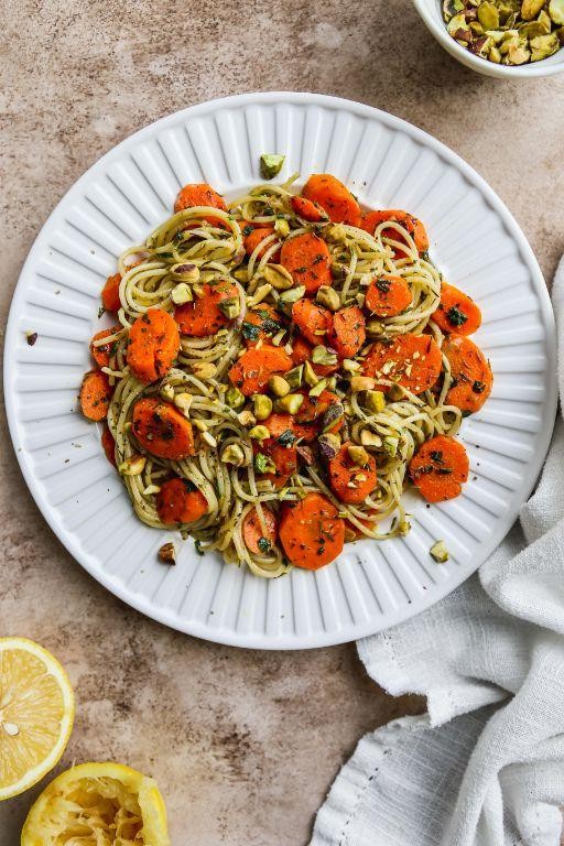 Garlicky Canned Carrot Pasta