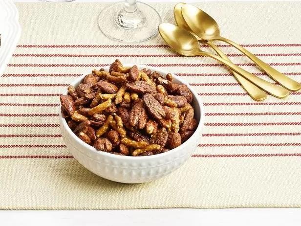 Gingerbread Spiced Nuts