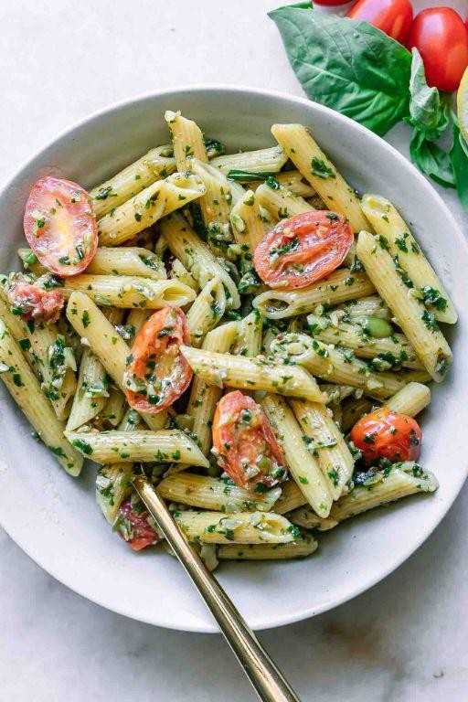 Gluten-Free Pasta with Pesto and Cherry Tomatoes