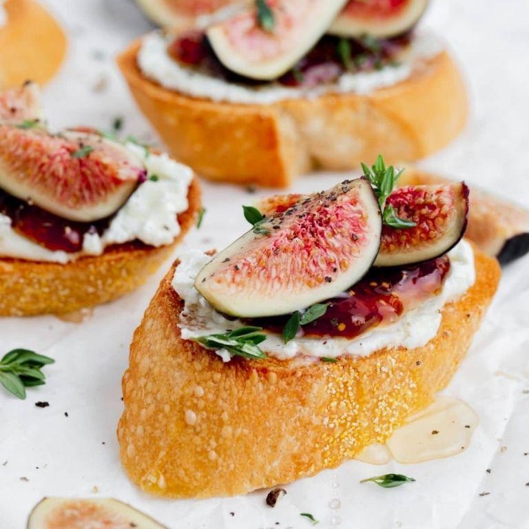 Goat Cheese and Fig Crostini