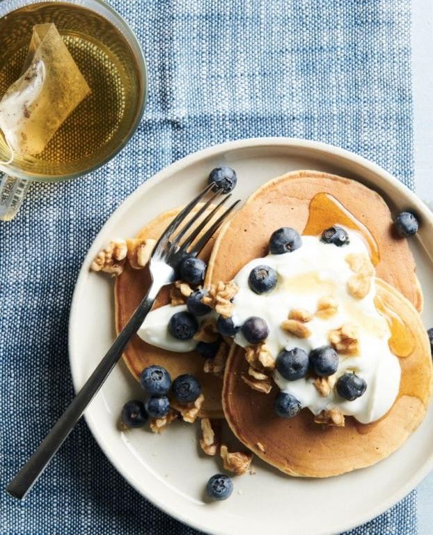 Greek Yogurt Pancakes with Honey Drizzle