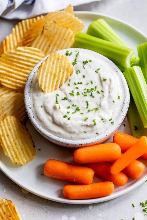 Greek yogurt ranch veggie dip