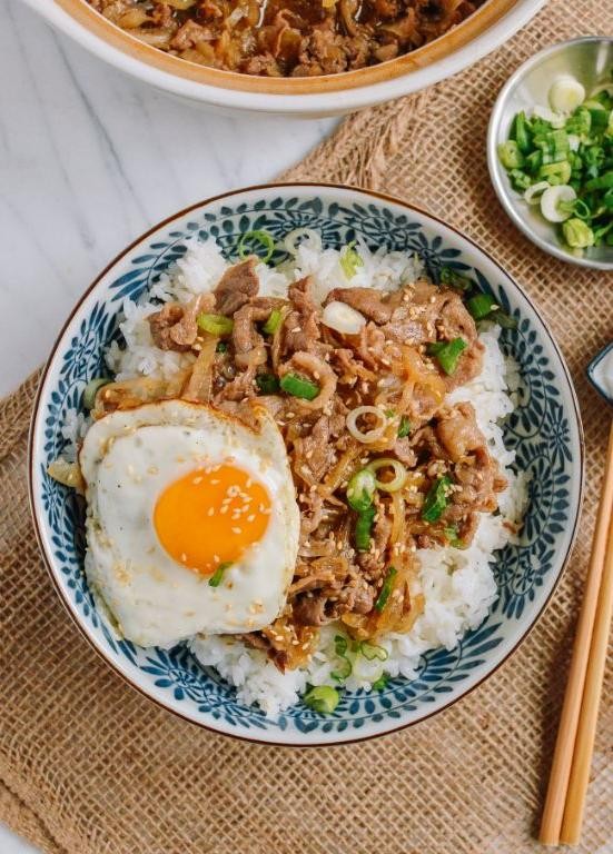 Gyudon (Beef and Rice Bowl)