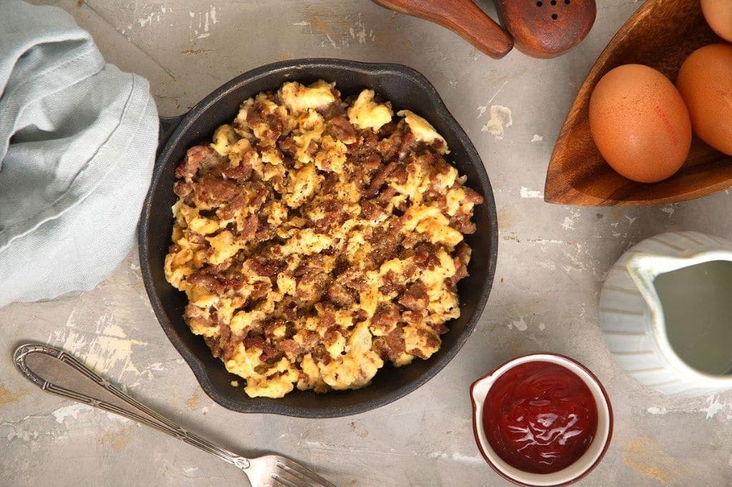 Hamburger and Egg Breakfast Scramble